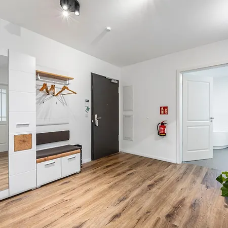 Strandkorb Rosenhagen Bei Travemuende *